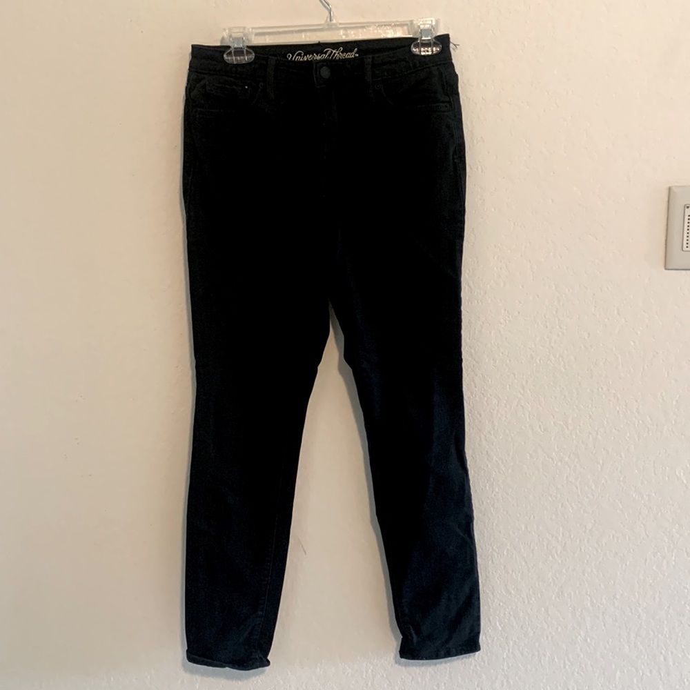 Black skinny jeans